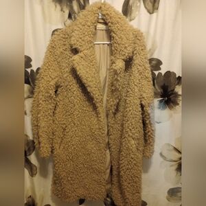 Logg by H&M Cream Colored Teddy Coat. Very well made. Thick. Excellent Cond